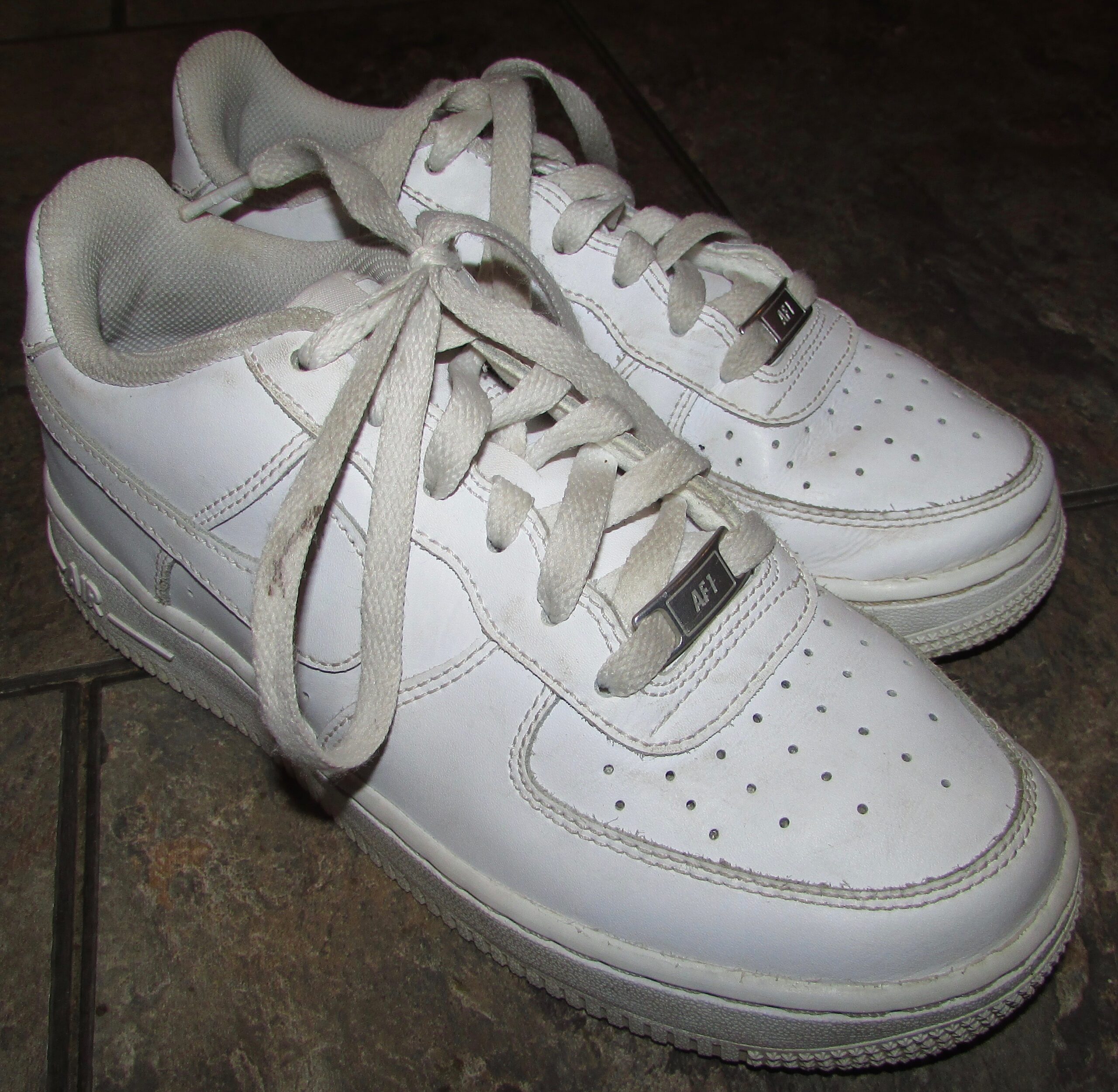 Nike AF1 Air Force 1 Triple White Sneakers Size 5Y - Heet On Your Feet