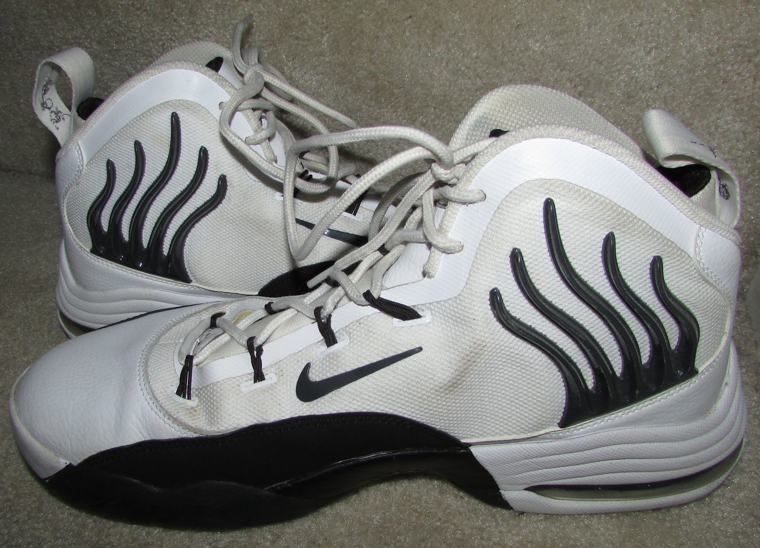 size 9 mens basketball shoes